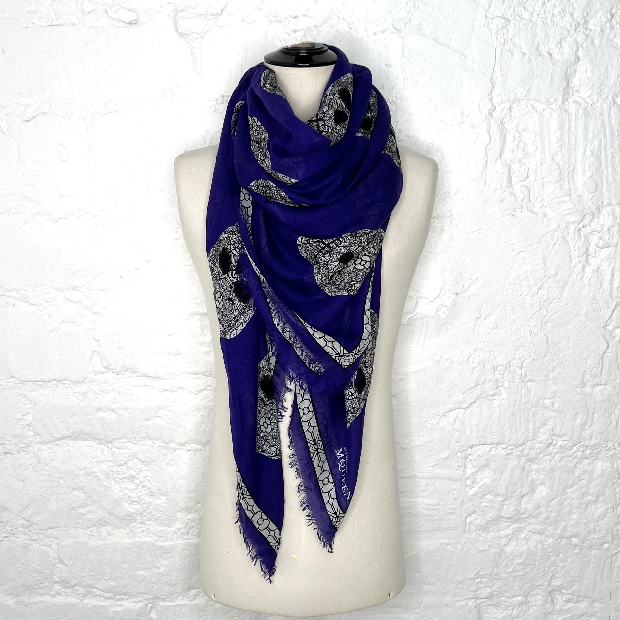 ALEXANDER MCQUEEN - Black/Purple graphical skull scarf | ALE PARIS