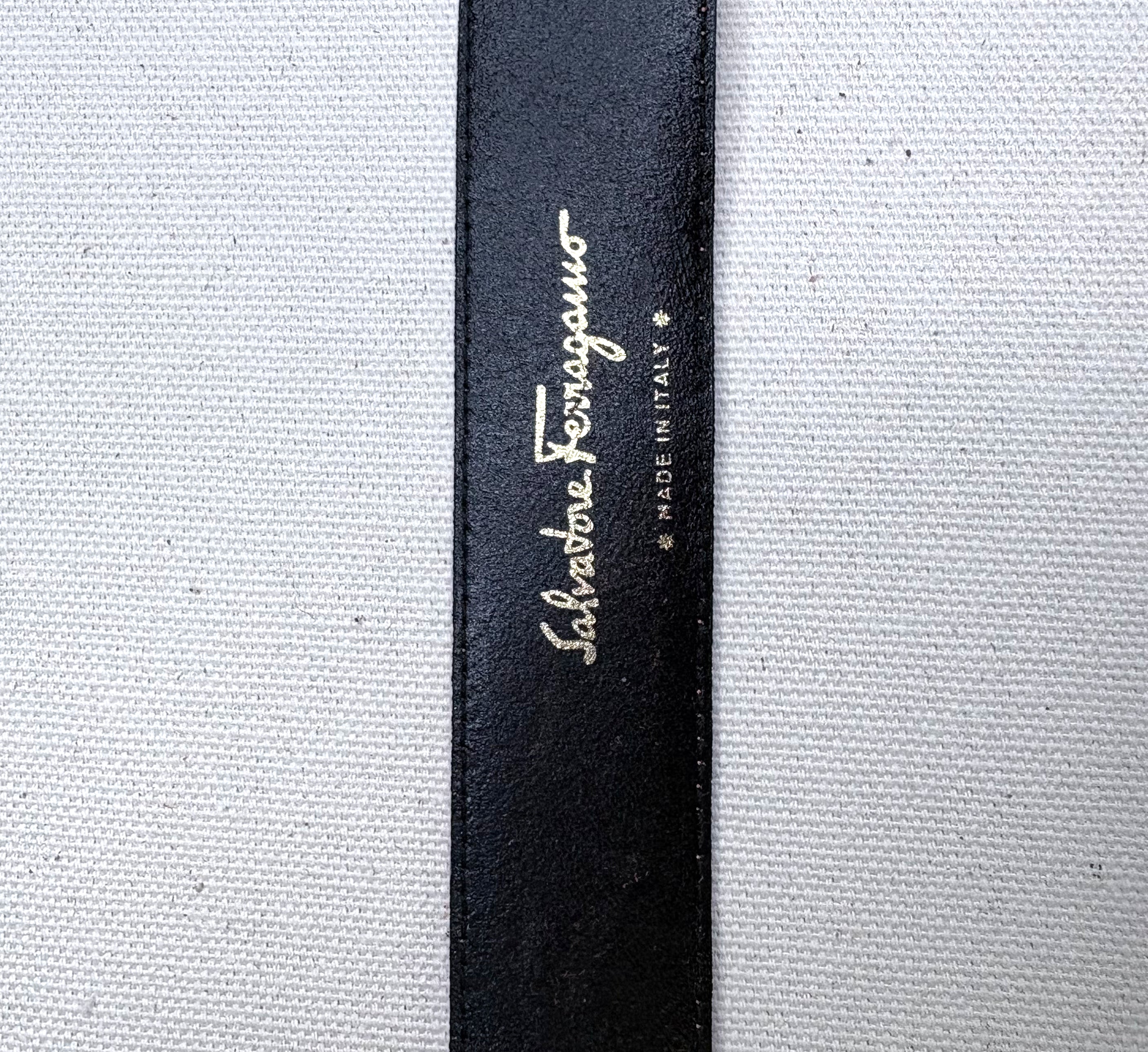 FERRAGAMO FERRAGAMO - Orange And Gold Suede Belt - ALE PARIS Luxury Vintage