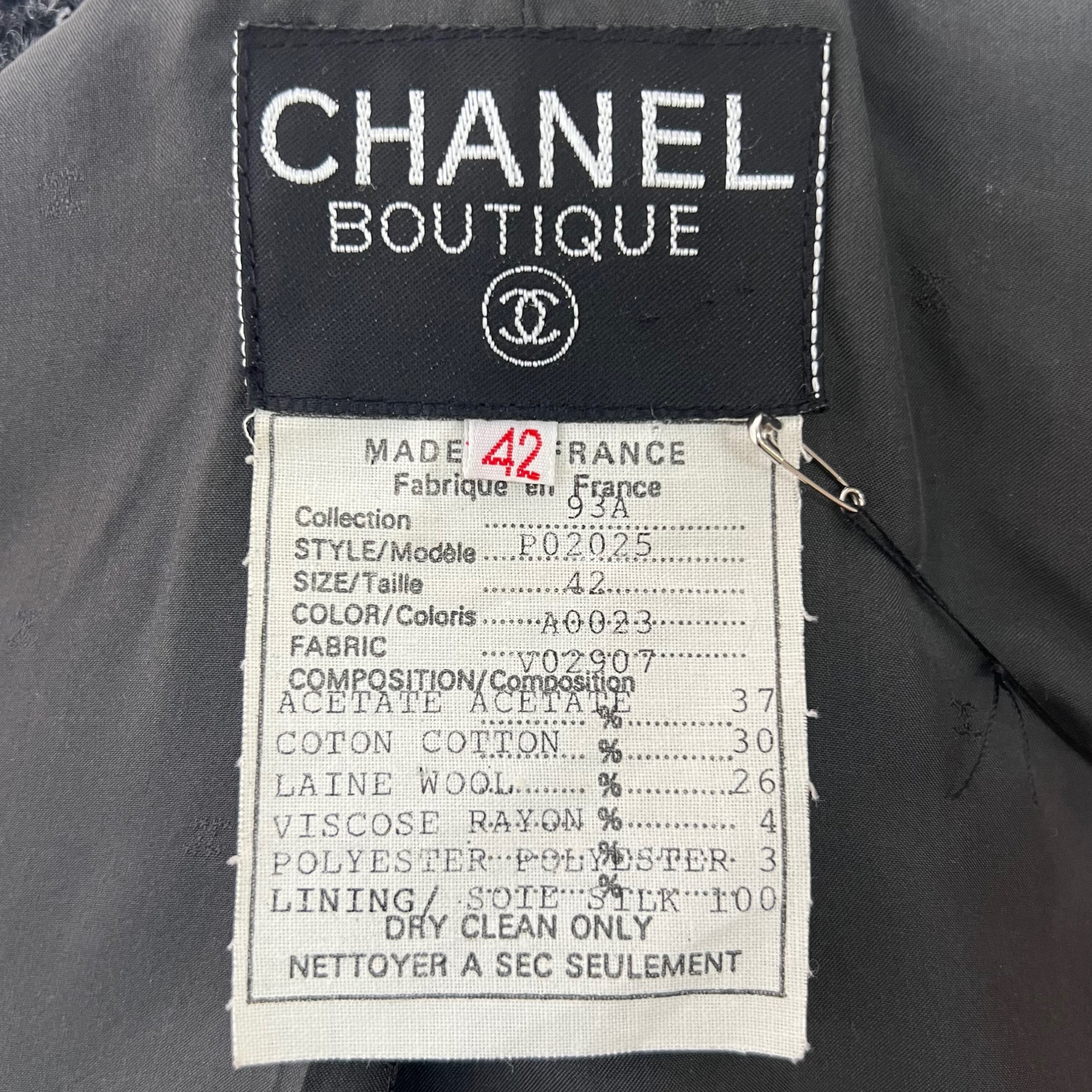 CHANEL CHANEL - Grey Tweed Gold Button Jacket - ALE PARIS Luxury Vintage