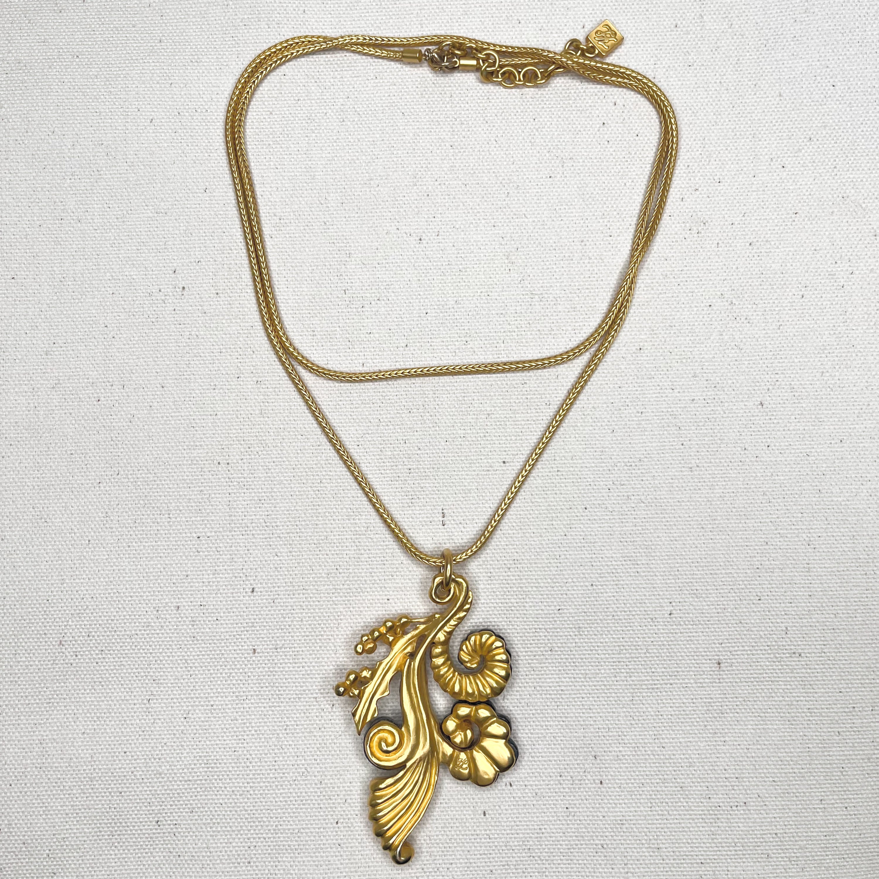 KARL LAGERFELD KARL LAGERFELD - Gold Necklace - ALE PARIS Luxury Vintage