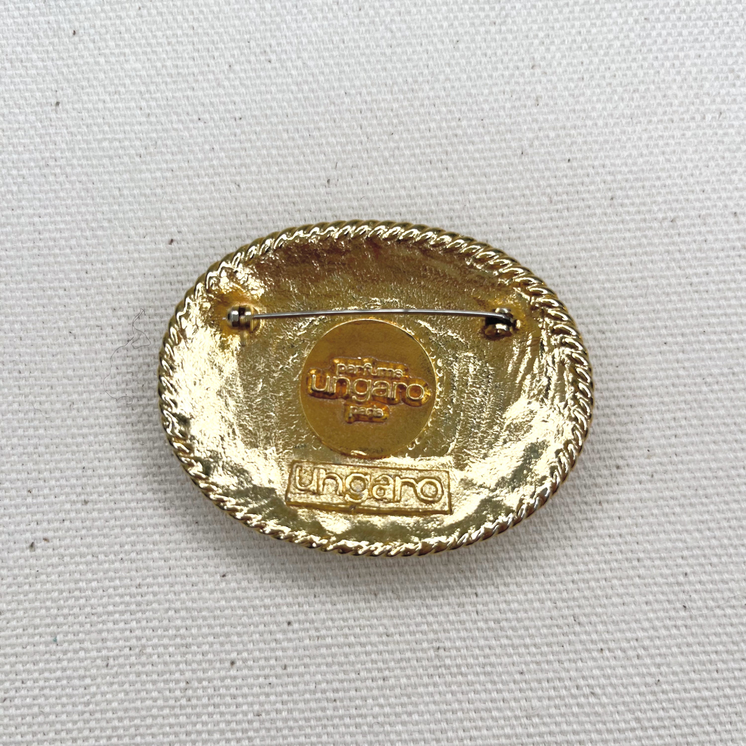 UNGARO UNGARO - Green Oval Brooch - ALE PARIS Luxury Vintage