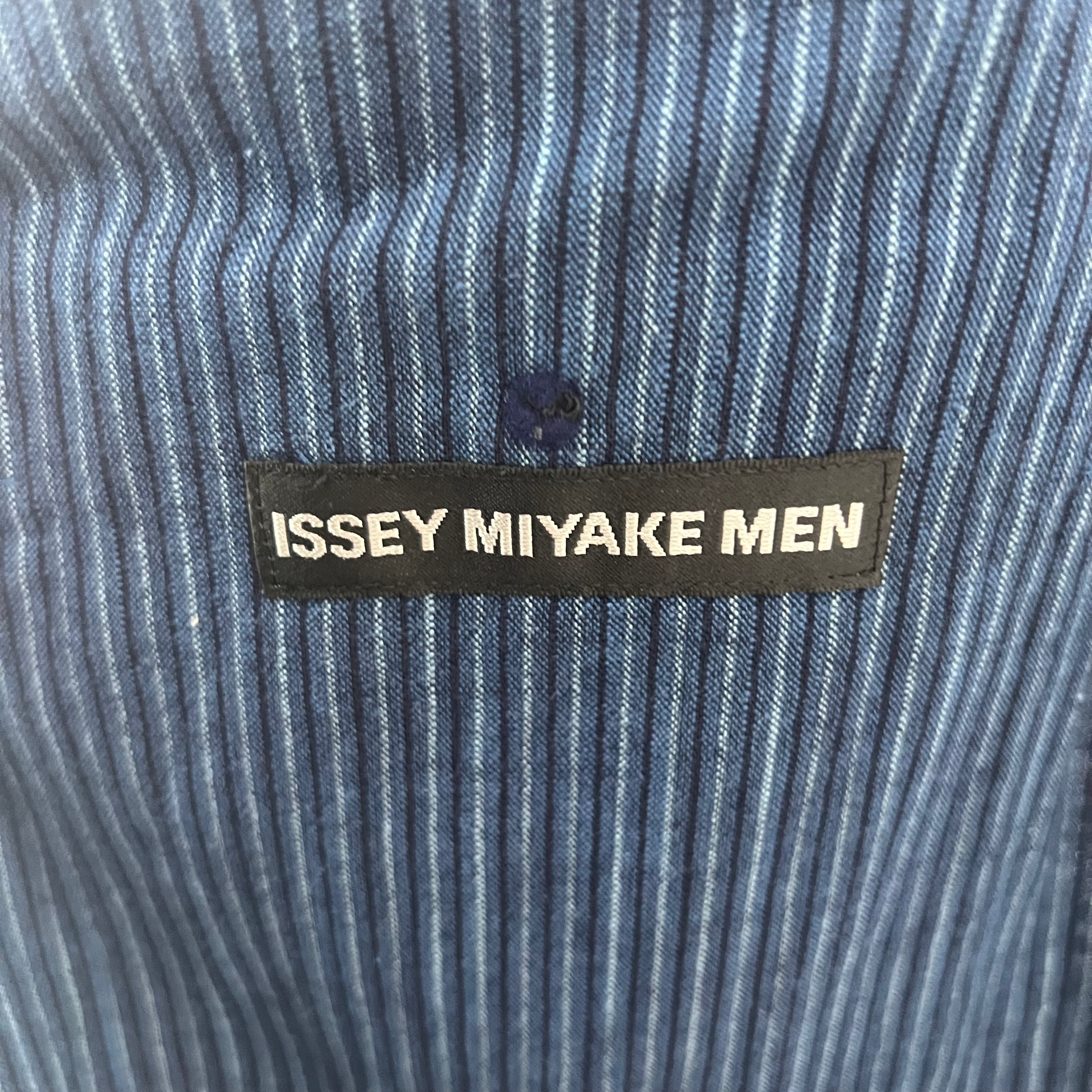 ISSEY MIYAKE ISSEY MIYAKE - Blue Oversize Striped Shirt - ALE PARIS Luxury Vintage