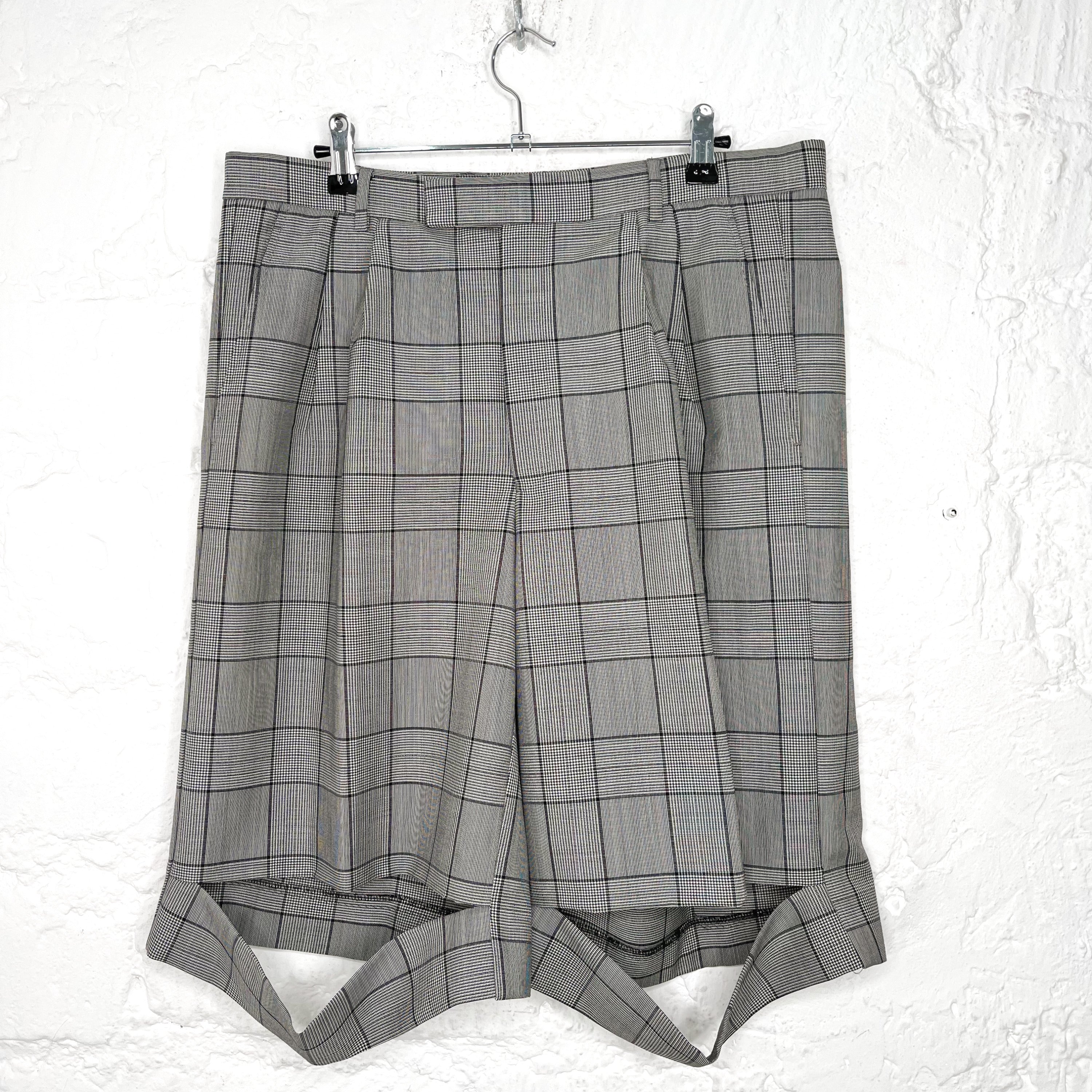 KRIS VANASSCHE KRIS VANASSCHE - Checked Short - ALE PARIS Luxury Vintage
