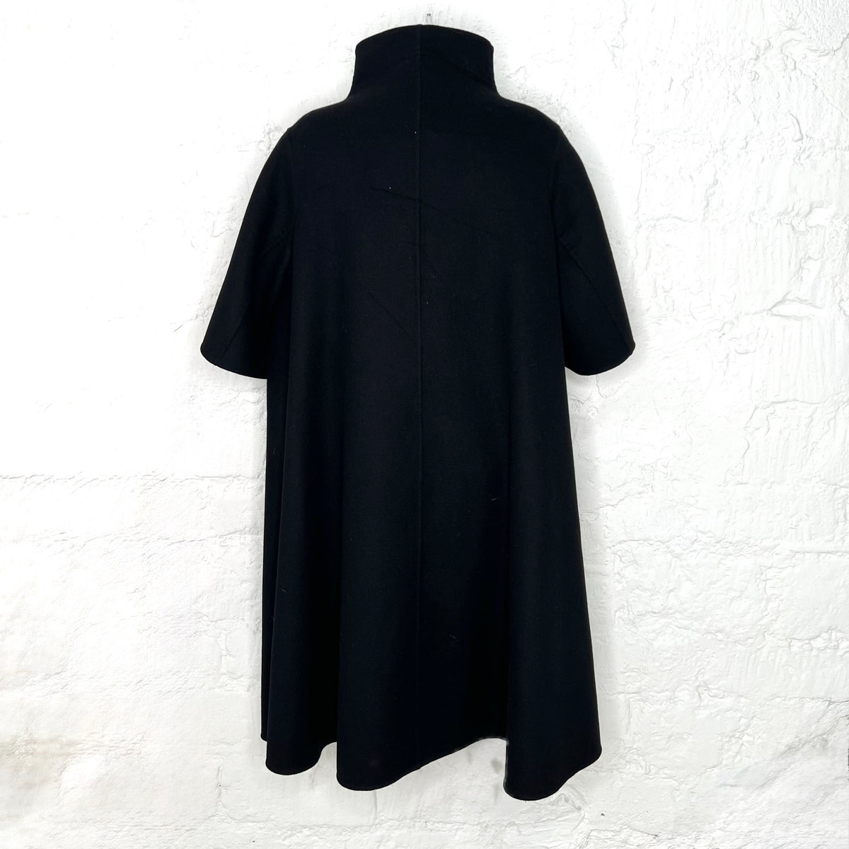 CHRISTIAN DIOR - Black double-breasted poncho