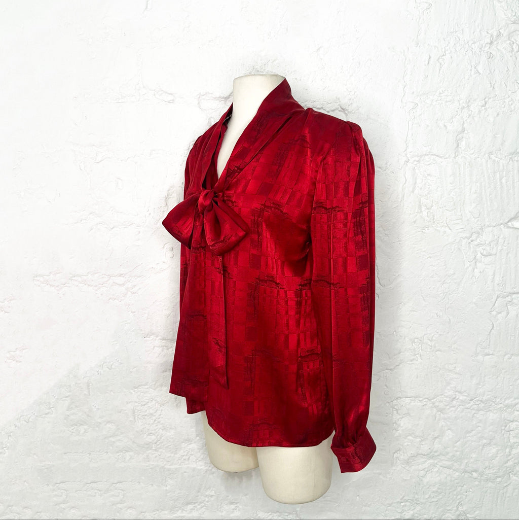YVES SAINT LAURENT - Bright shirt with bow collar