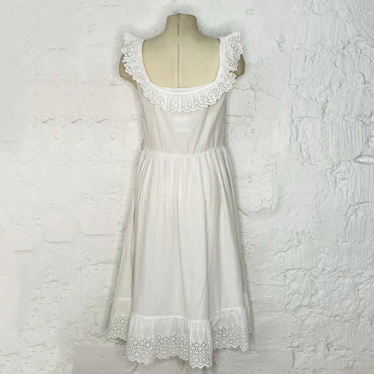 CÉLINE - White dress Floral Eyelet Frill Detail