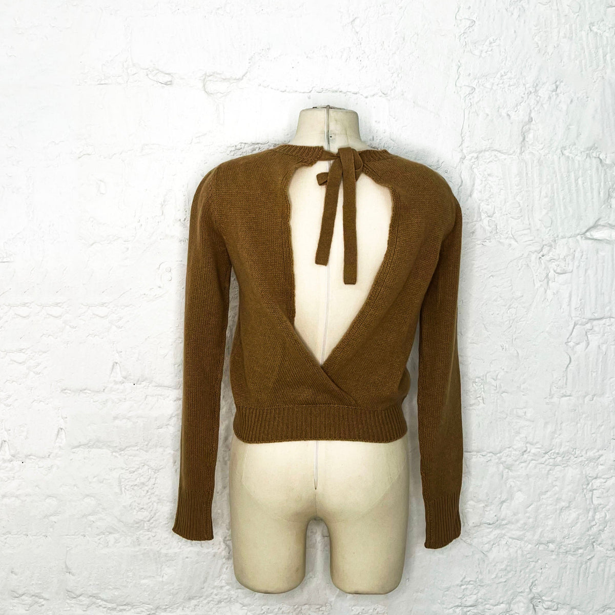 CHRISTIAN DIOR - Brown Backless Sweater