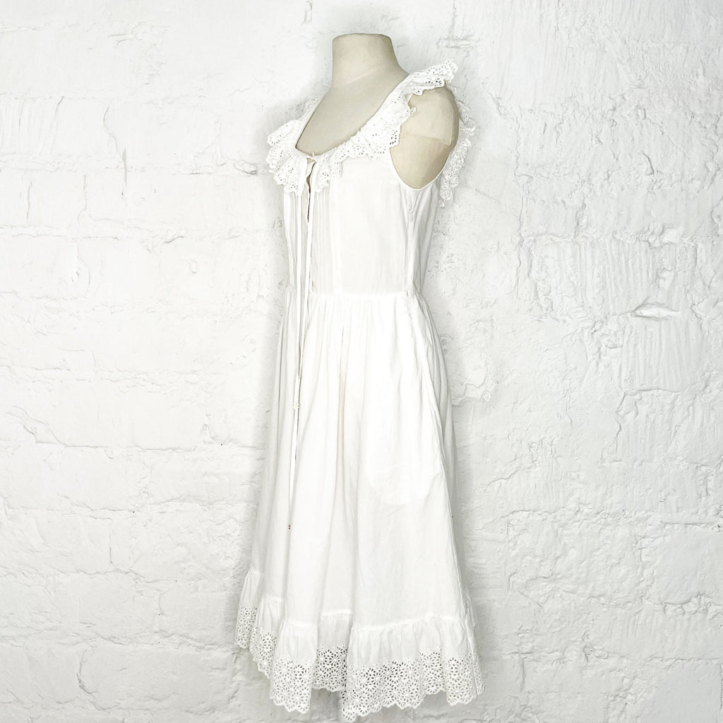CÉLINE - White dress Floral Eyelet Frill Detail