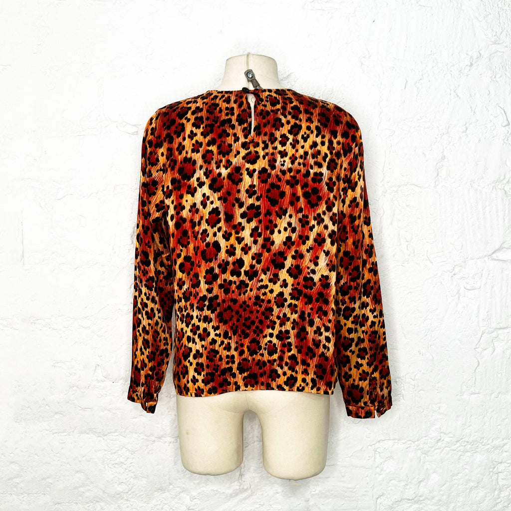 YVES SAINT LAURENT - Vintage léopard print silk blouse