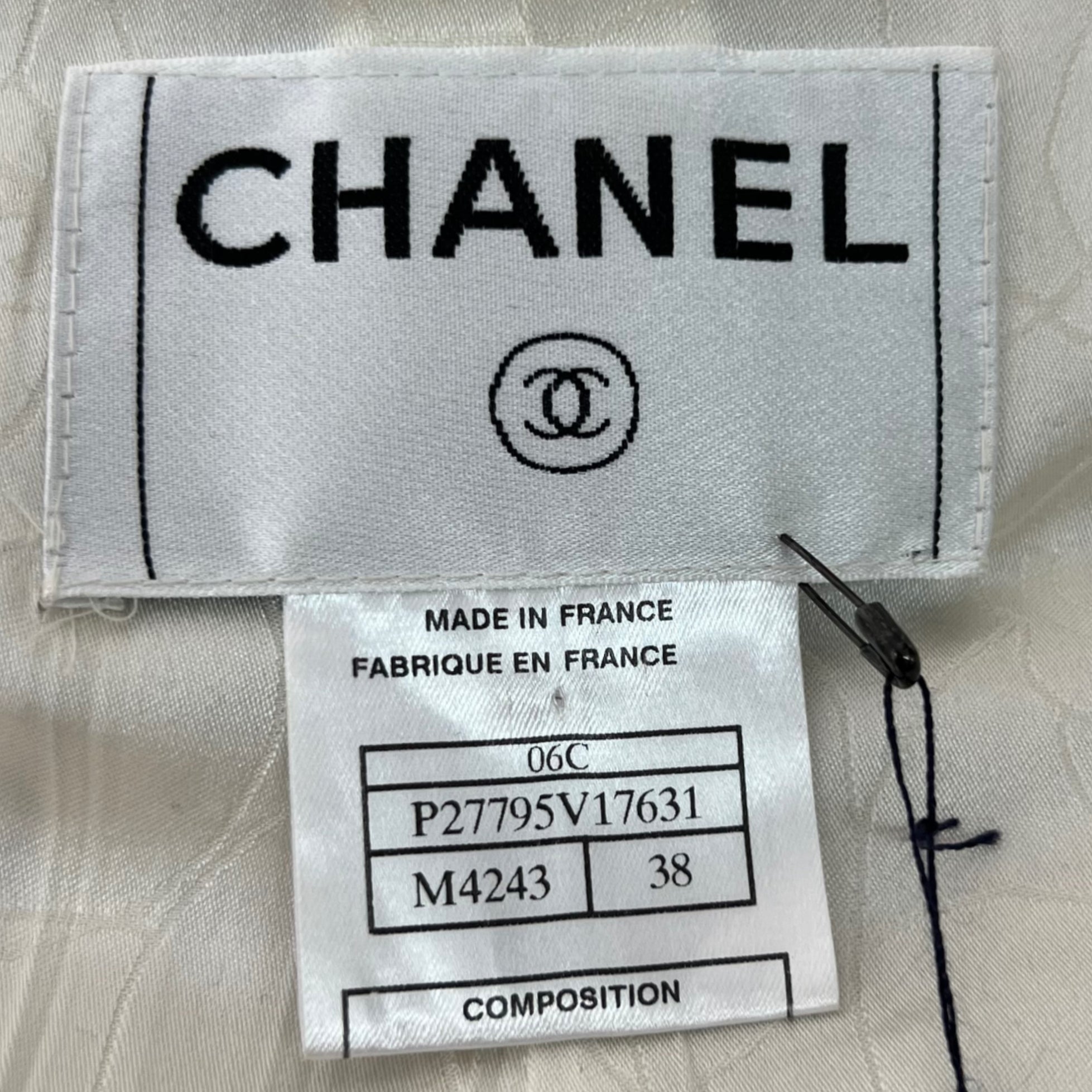 CHANEL CHANEL - Black and white long tweed coat - ALE PARIS Luxury Vintage