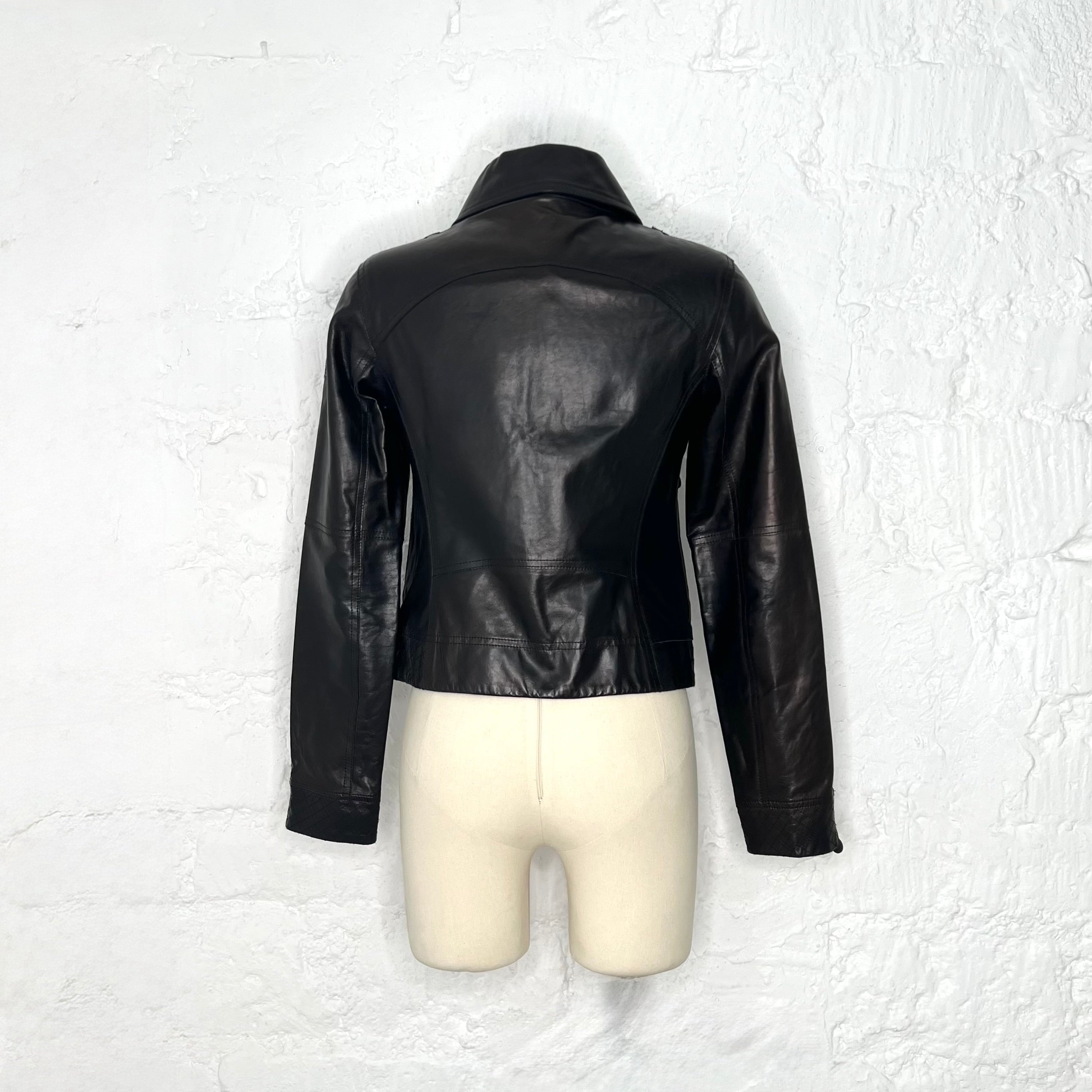 CHANEL - Black perfecto leather jacket