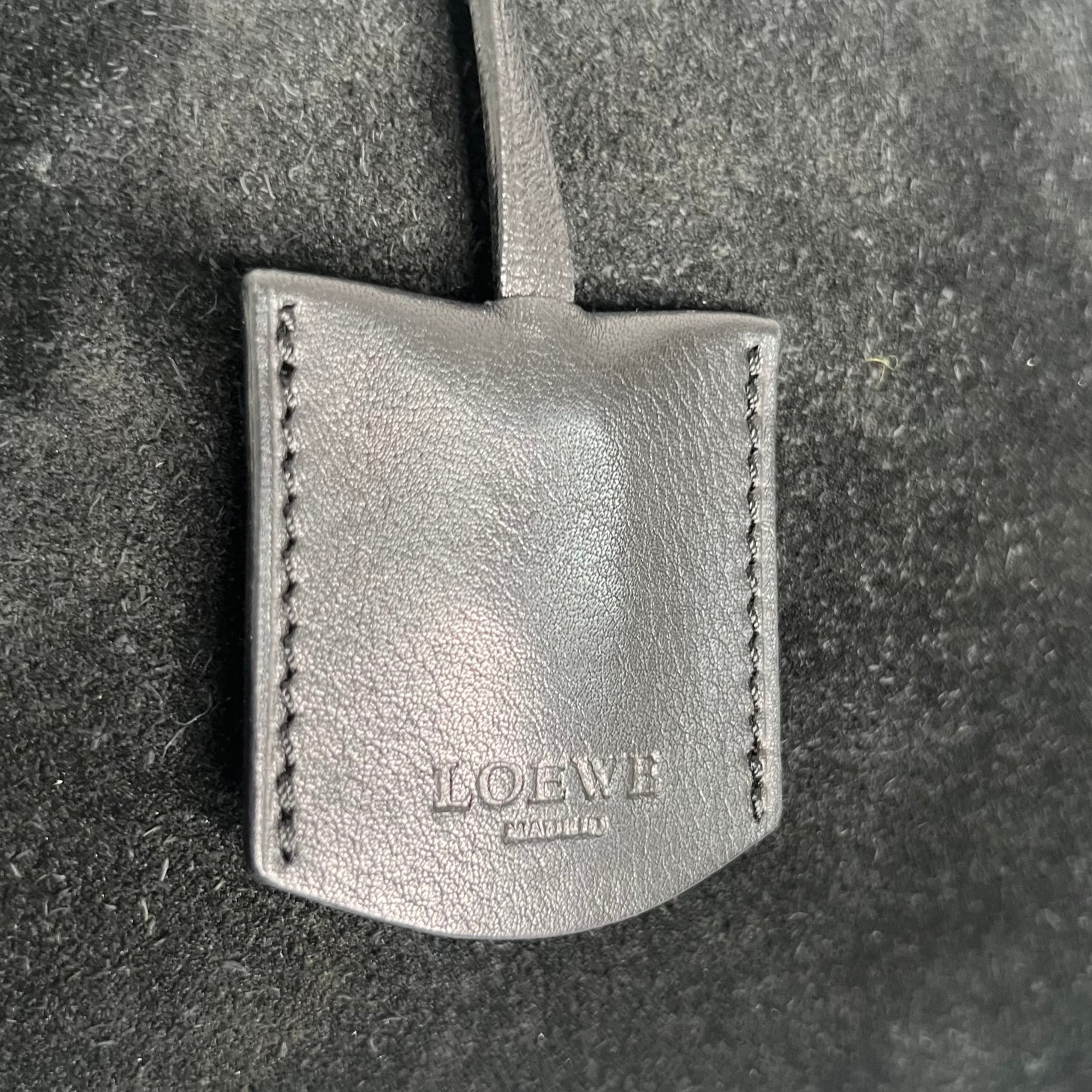 LOEWE - Black amazona travel bag