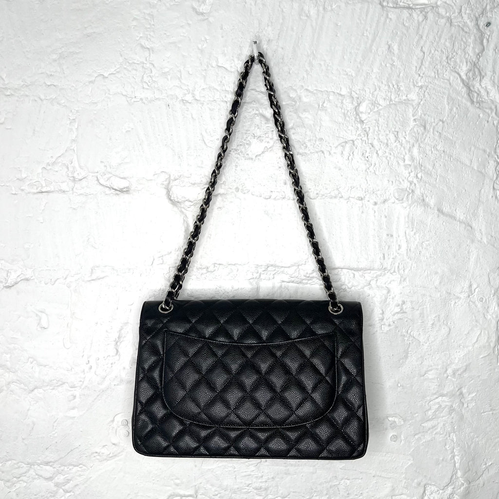 CHANEL - Black quilted caviar silver-tone jumbo black