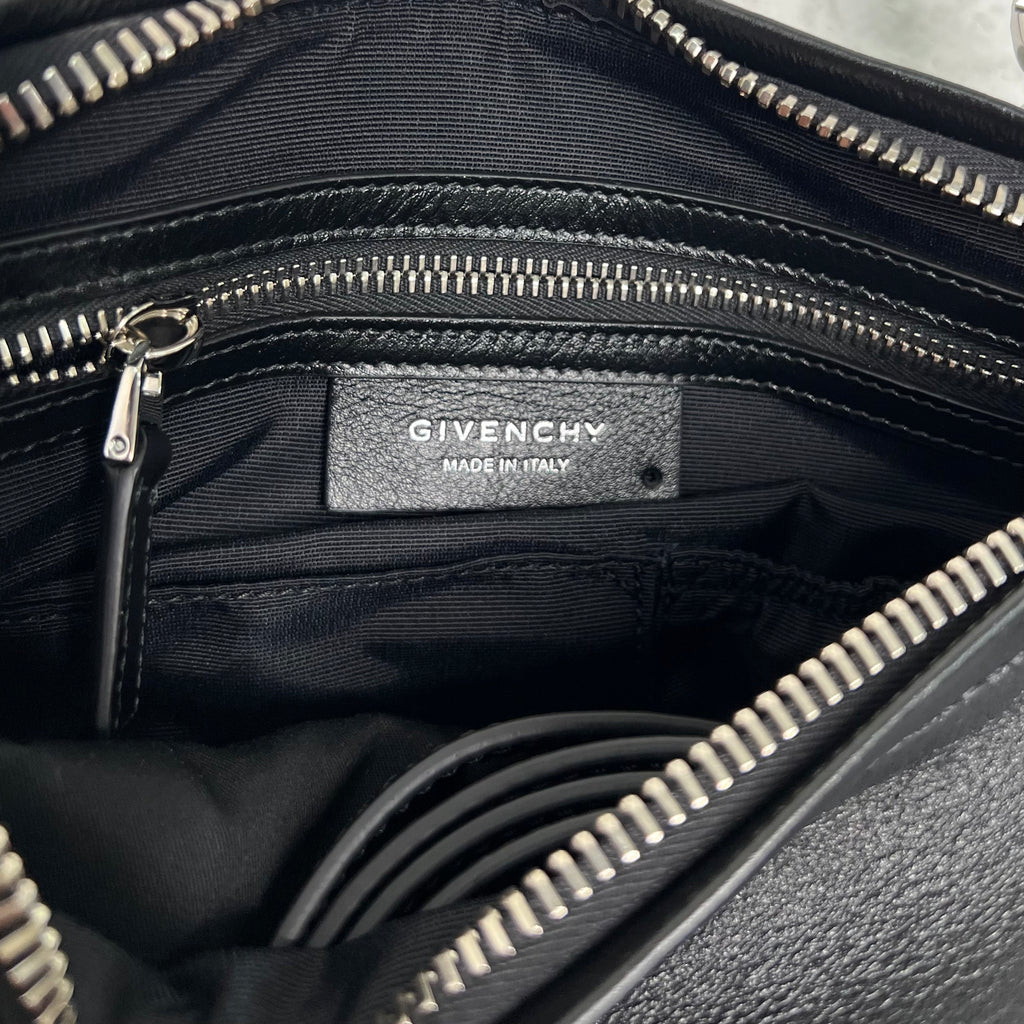 GIVENCHY - Black grained leather mini pandora bag