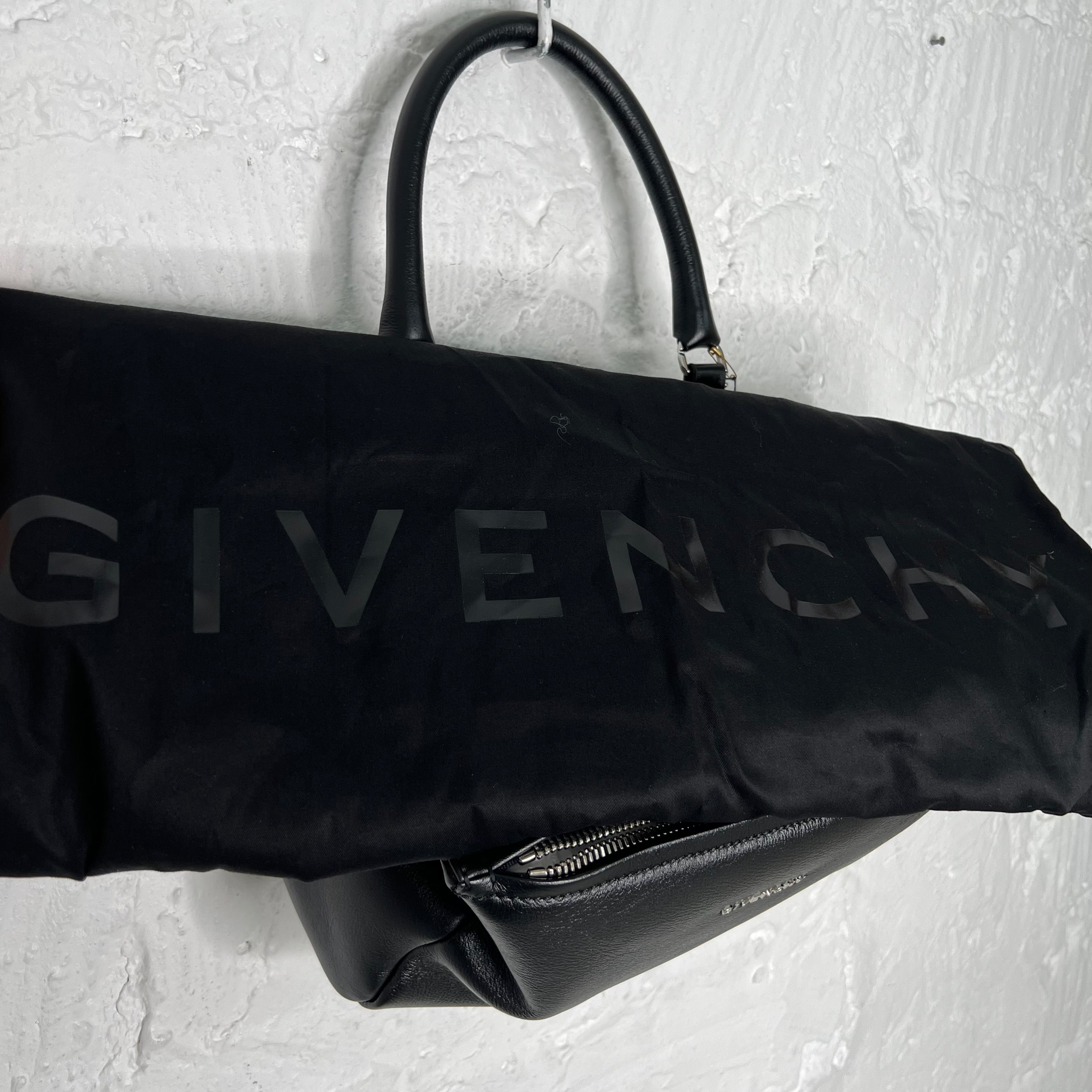GIVENCHY - Black grained leather mini pandora bag