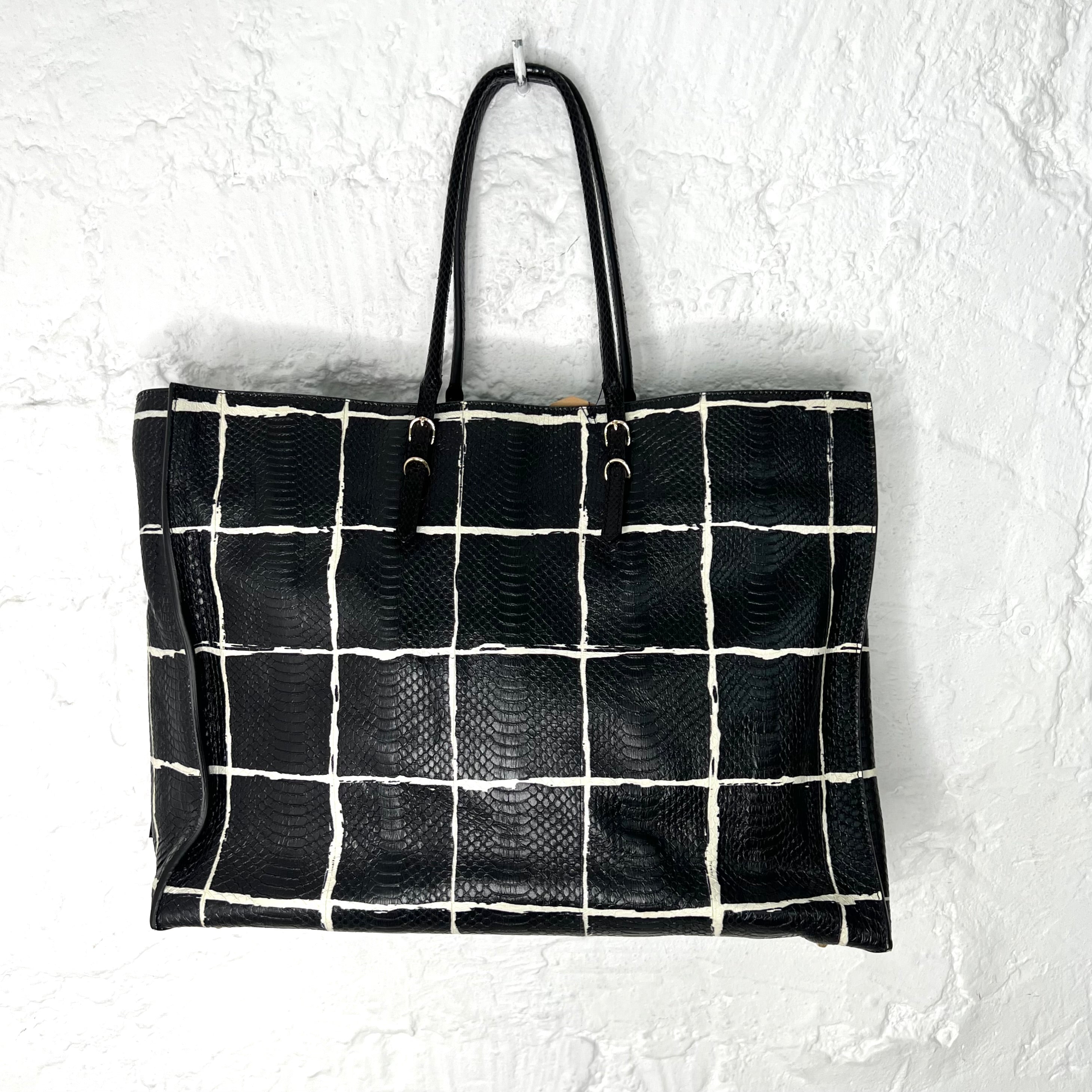 BALENCIAGA - Black & White python black tote bag
