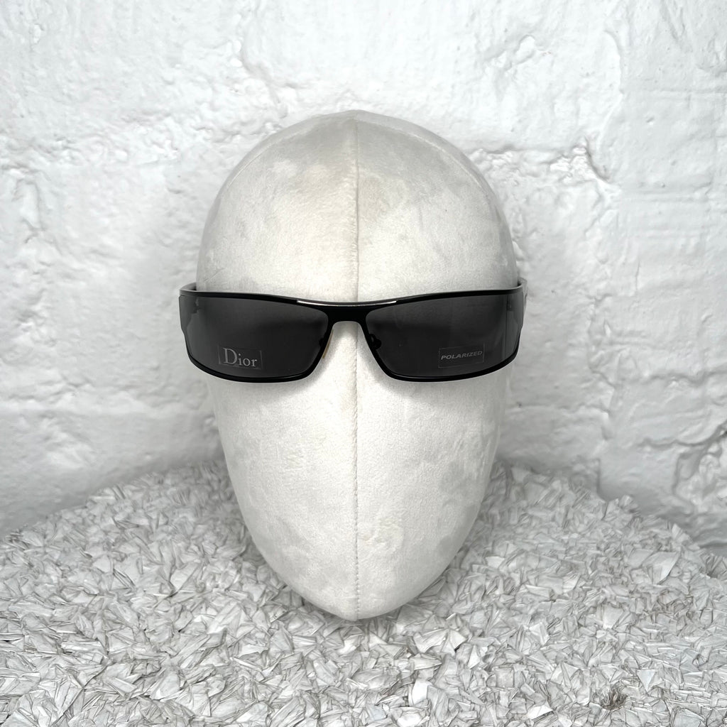 CHRISTIAN DIOR - Black VB7 curved sunglasses