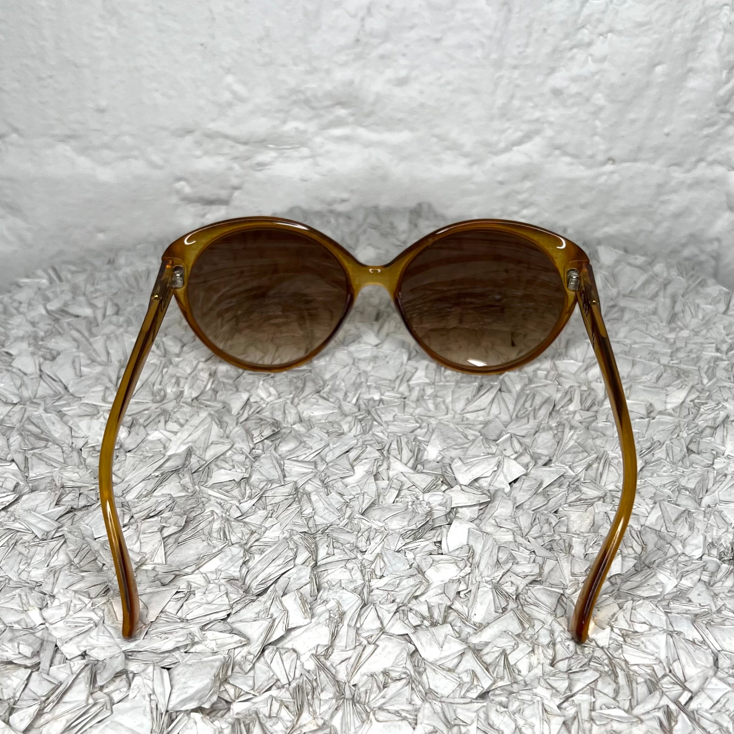 CHRISTIAN DIOR - Beige vintage CD logo sunglasses