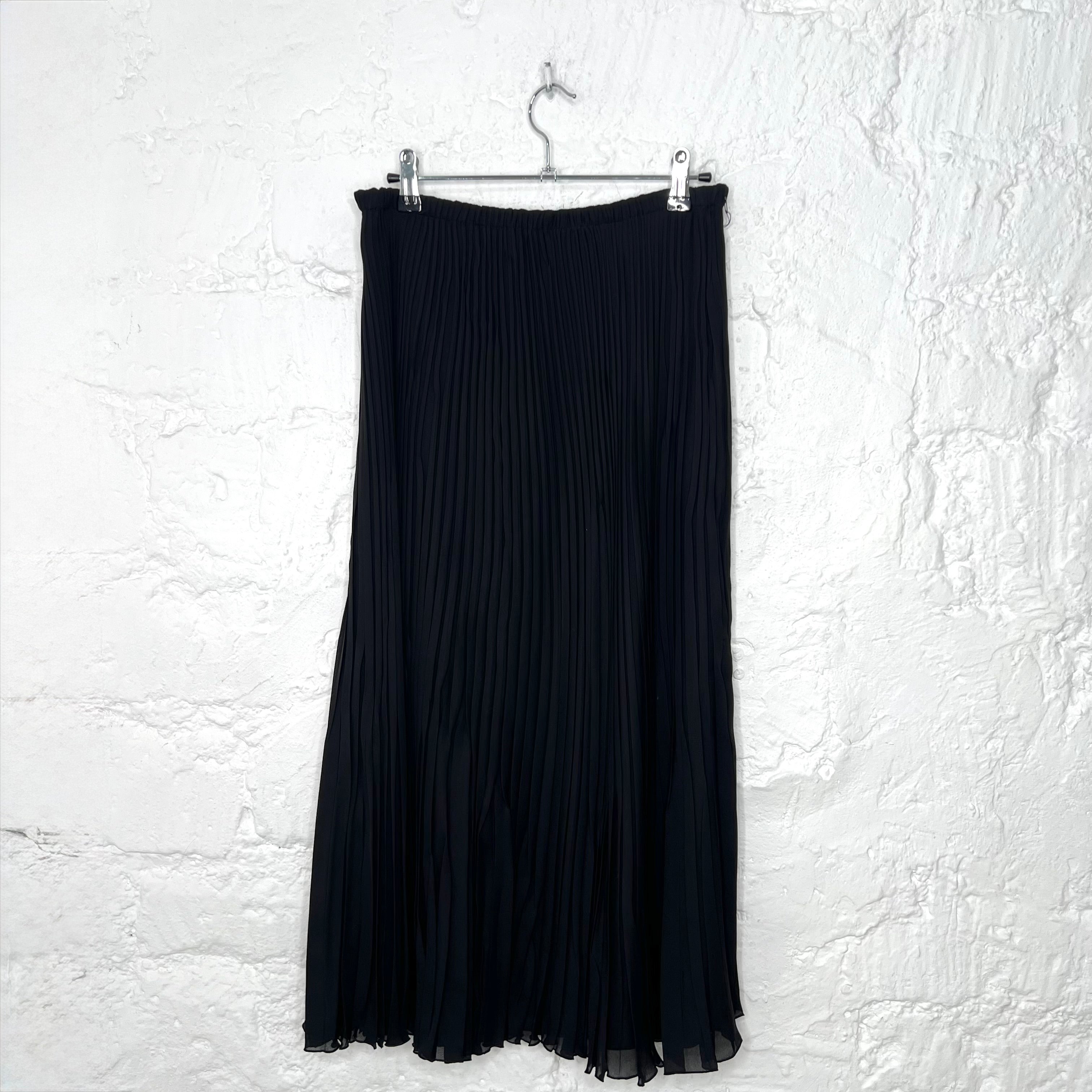 GUCCI - Black pleated maxi skirt