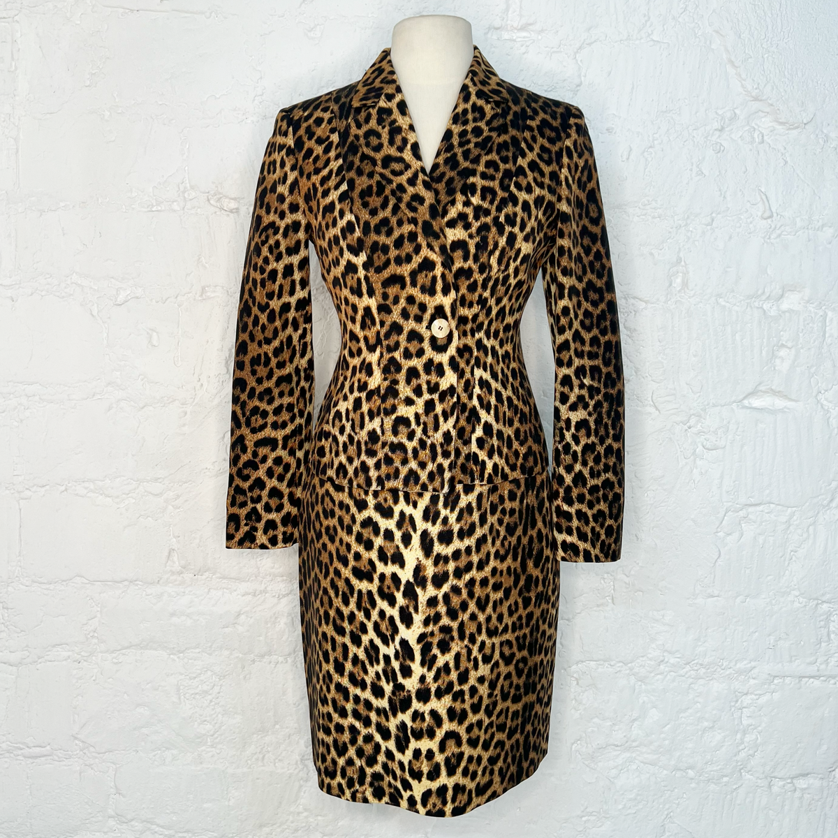 Moschino - Leopard Print Skirt Suit – Blazer and Skirt Set